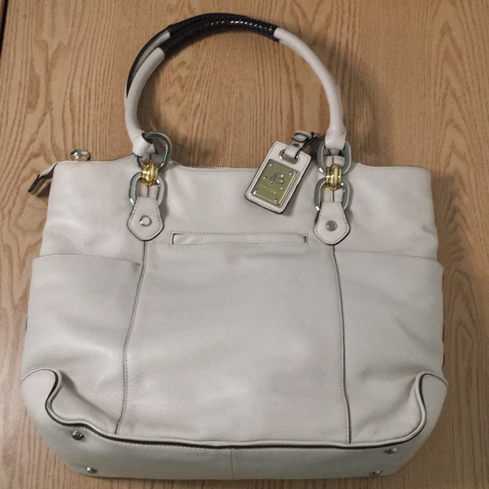 New B Makowsky Gold Silver Detail Tan Leather Handbag/Purse Duster Bag 13”x17”